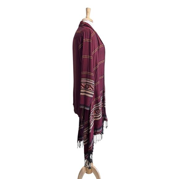 Soft Surroundings Shawl Wrap Scarf Poncho Cape Fringe Southwest Burgundy M - Picture 2 of 5